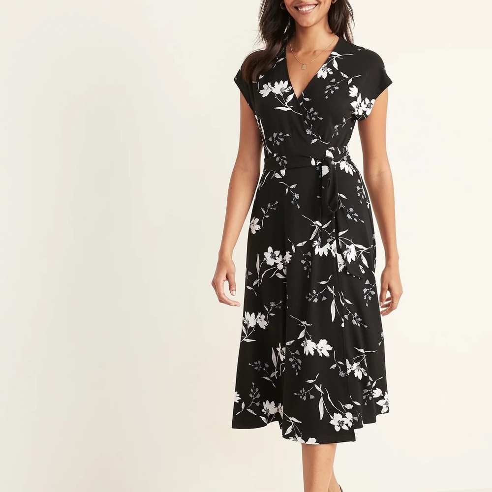 Old Navy Wrap Front Dolman Sleeve Floral Midi Dress